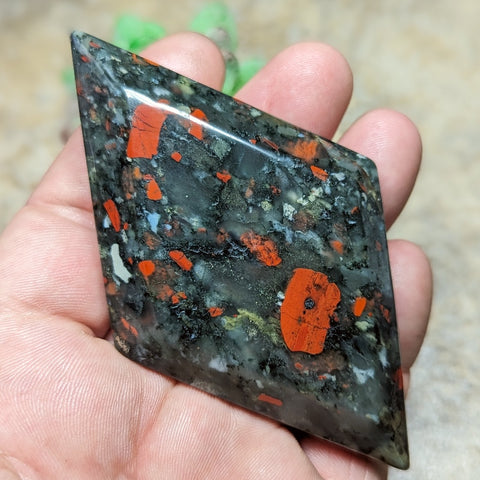 African Bloodstone "Diamond"~CRABDIA2