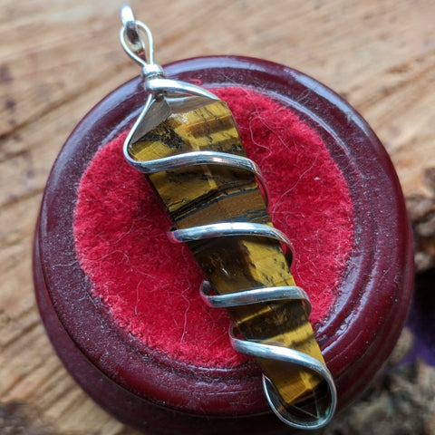 Tiger Eye Point Pendant~JSPWRTP2