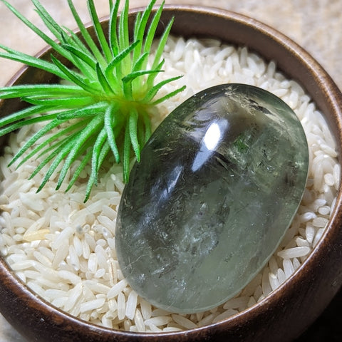 Prasiolite Palm Stone (Green Amethyst)~CRPRASP2