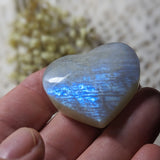 Rainbow Moonstone Heart~CRMHRT01