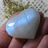 Rainbow Moonstone Heart~CRMHRT08