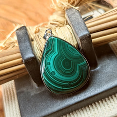 Malachite Pendant~JSTMAL03