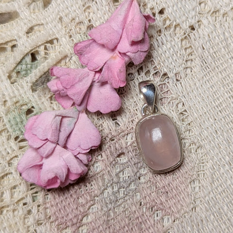 Rose Quartz Pendant~JSSROSEP