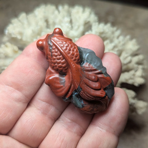 Bloodstone Koi Carving~CRBSKOI4