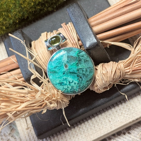 Quantum Quattro Silica Pendant~JSSQQSP1