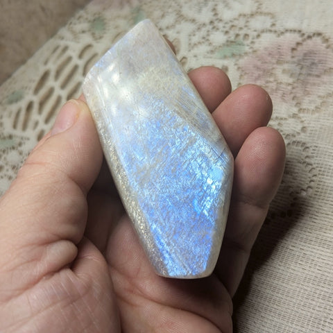 Top Quality Moonstone~CRMOON01