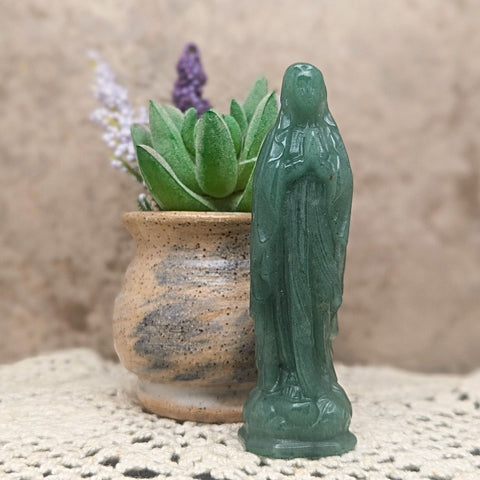 Green Aventurine Mother Mary carving~CRGAMARY