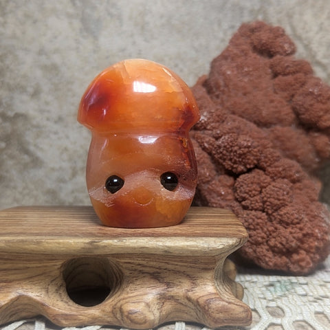 Carnelian Mushroom Critter~CRCMUSH1