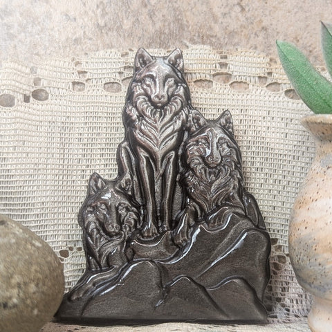 Silver Sheen Obsidian Wolves Carving #2~CRSSOWC2