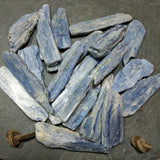 Blue Kyanite Blade~TUMKYBD