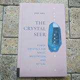 The Crystal Seer- Judy Hall