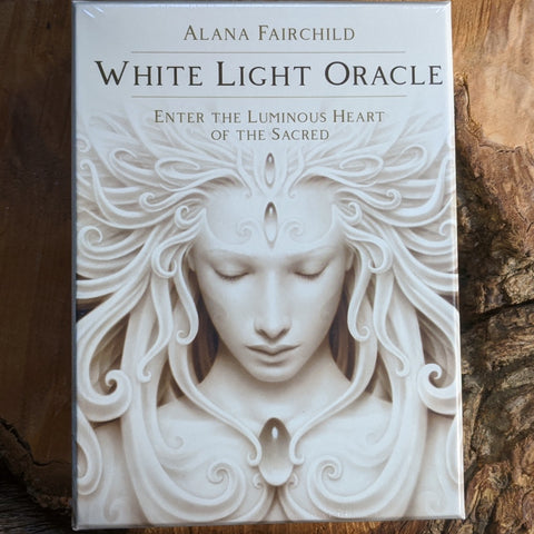 White Light Oracle: Enter the Luminous Heart of the Sacred Cards
