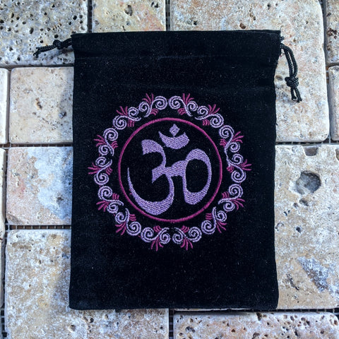OM Embroidered Pouch~TEXPOMP1