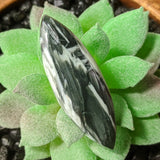 Kammererite Cabochon~CRKAMC02