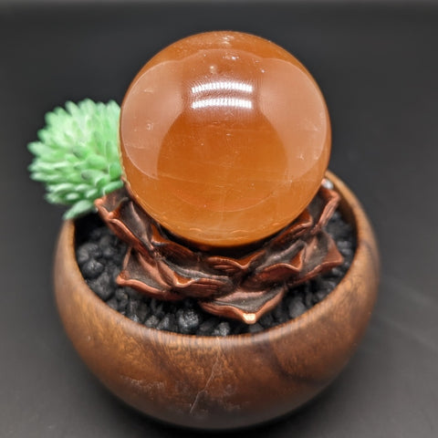 Honey Calcite Sphere~CRHNCS03