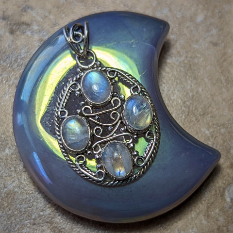 Rainbow Moonstone Pendant~JSSRMP02