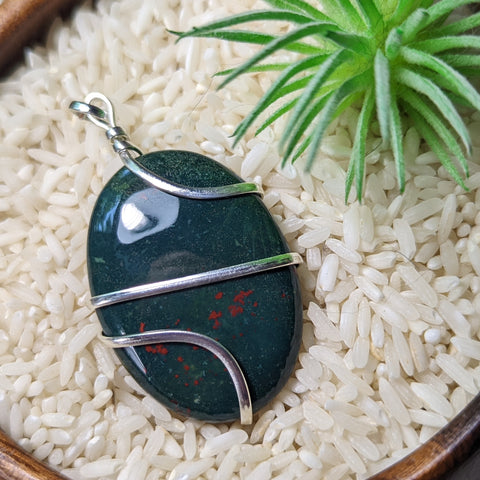 Bloodstone Pendant~JSPBLDS6