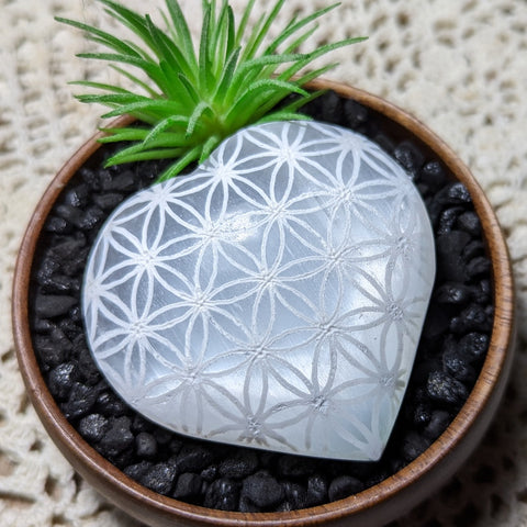 Flower of Life Etched Selenite Heart~CRSFOLHT